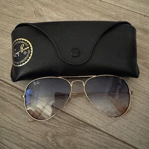 Ray-Ban Rose Gold Aviator Sunglasses
